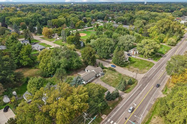 593 Century Avenue N, Maplewood, MN 55119