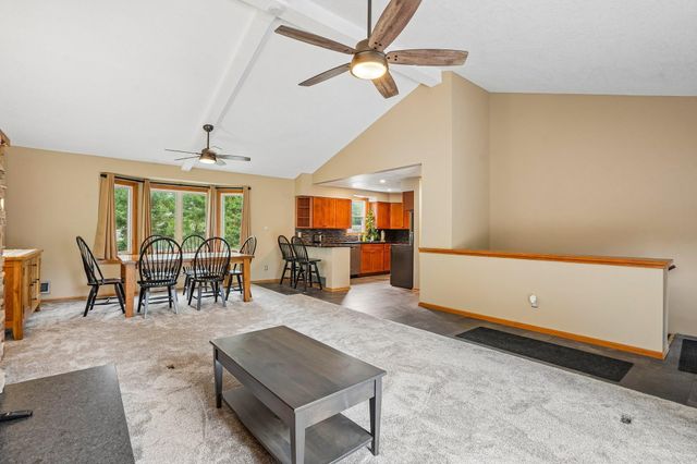 593 Century Avenue N, Maplewood, MN 55119