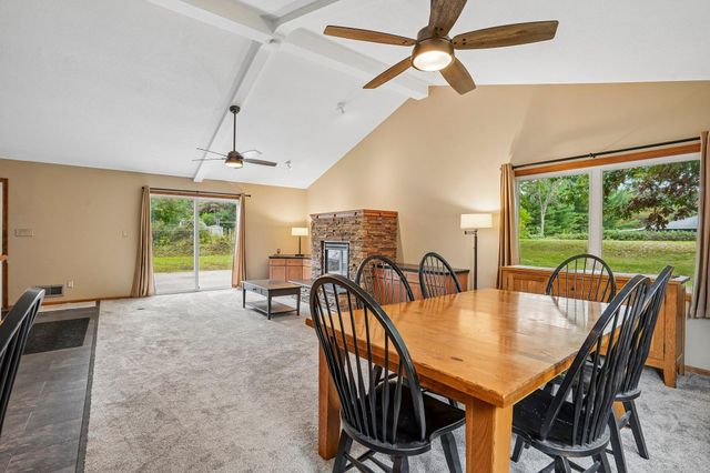 593 Century Avenue N, Maplewood, MN 55119