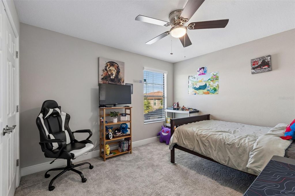 Image 26 of property listing at 4300 BURDICK LOOP, Odessa, FL 33556