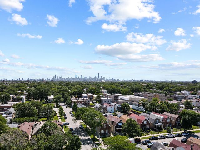 1109 N Karlov Avenue, Chicago, IL 60651