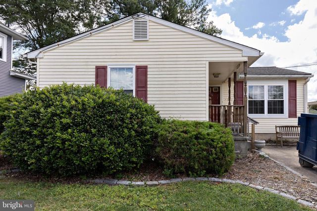 322 W WASHINGTON AVE, Magnolia, NJ 08049