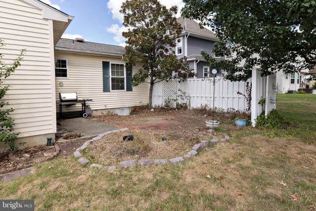 322 W WASHINGTON AVE, Magnolia, NJ 08049