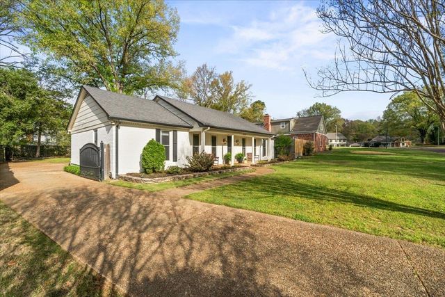 2265 PIKE WOOD DR, Germantown, TN 38138