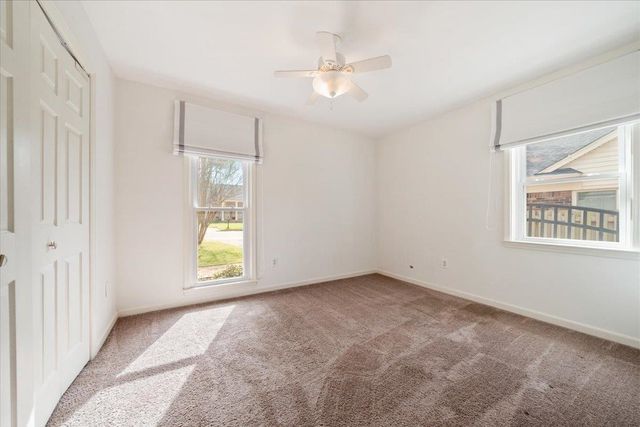 2265 PIKE WOOD DR, Germantown, TN 38138