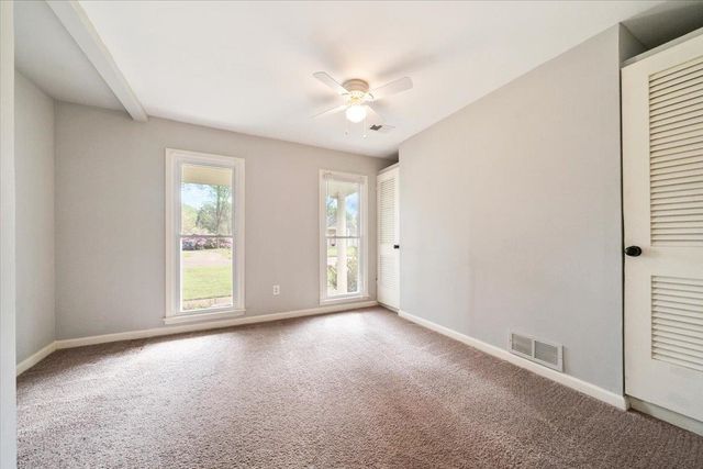 2265 PIKE WOOD DR, Germantown, TN 38138