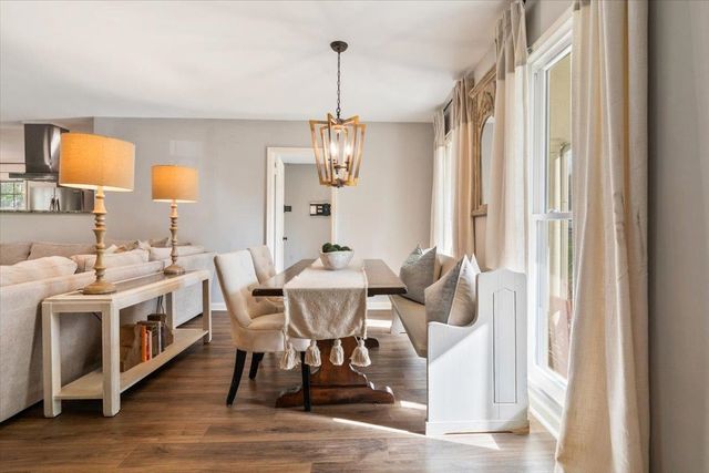 2265 PIKE WOOD DR, Germantown, TN 38138