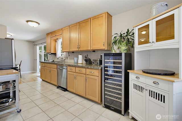 26204 SE 224th Street, Maple Valley, WA 98038