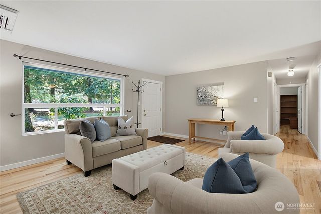 26204 SE 224th Street, Maple Valley, WA 98038