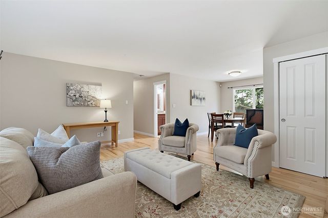 26204 SE 224th Street, Maple Valley, WA 98038