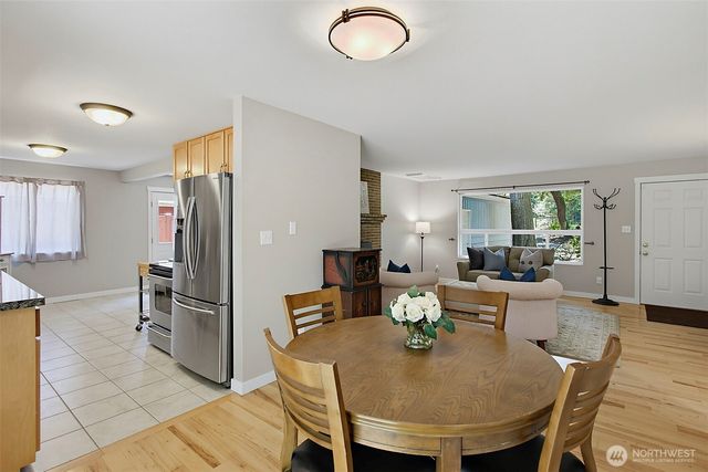 26204 SE 224th Street, Maple Valley, WA 98038