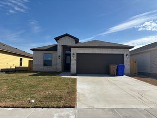 2678 Lady Andrea Dr, Corpus Christi, TX 78415