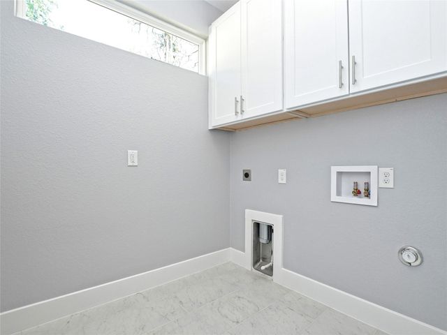 1130 Lott Ave B, Austin, TX 78721