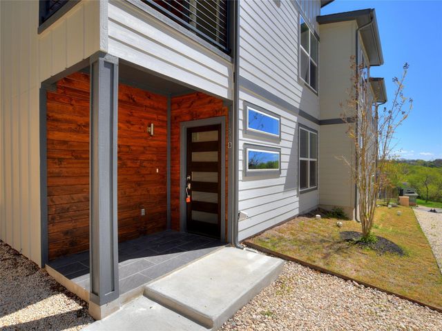 1130 Lott Ave B, Austin, TX 78721