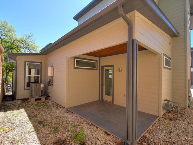 1130 Lott Ave B, Austin, TX 78721