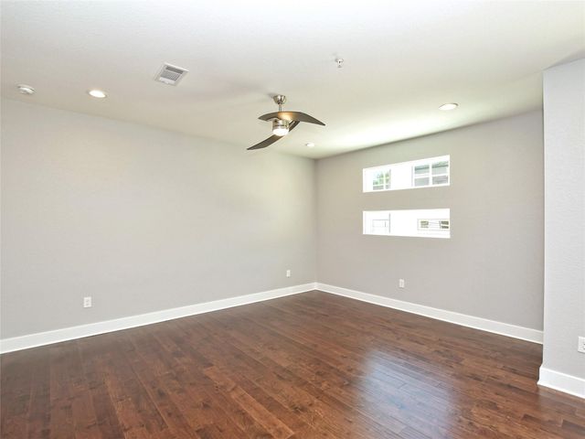 1130 Lott Ave B, Austin, TX 78721