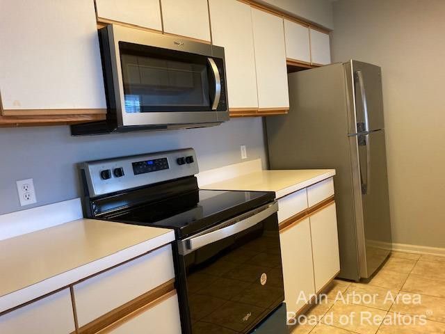 1635 Weatherstone Drive, Ann Arbor, MI 48108