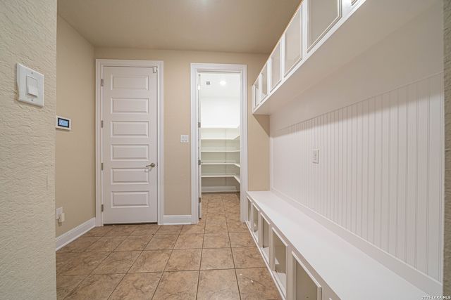 19111 MOUNTAIN PL, San Antonio, TX 78259