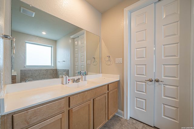 19111 MOUNTAIN PL, San Antonio, TX 78259