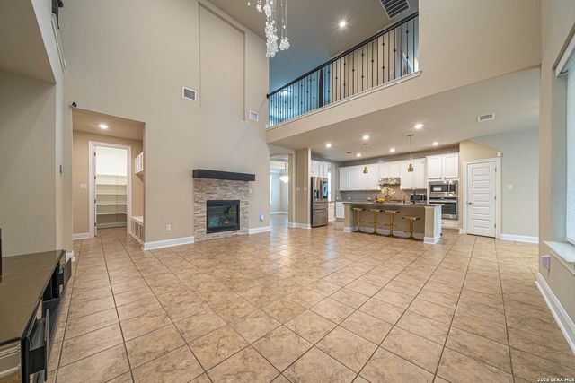 19111 MOUNTAIN PL, San Antonio, TX 78259