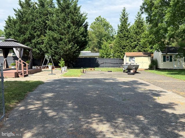 8110 ALLENTOWN RD, Fort Washington, MD 20744