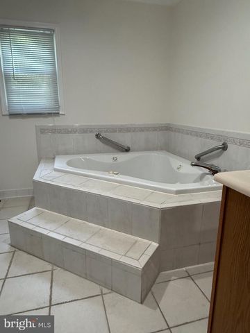 8110 ALLENTOWN RD, Fort Washington, MD 20744