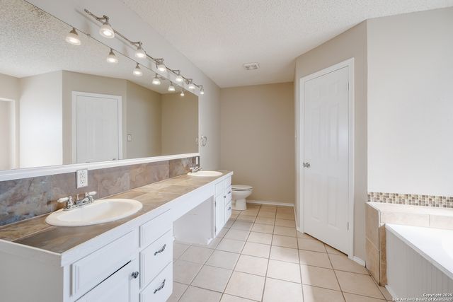 9807 Delta Ridge, Converse, TX 78109