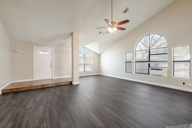 9807 Delta Ridge, Converse, TX 78109