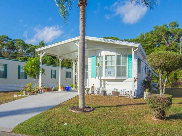 8 Novedades, Port St. Lucie, Port St Lucie, FL 34952