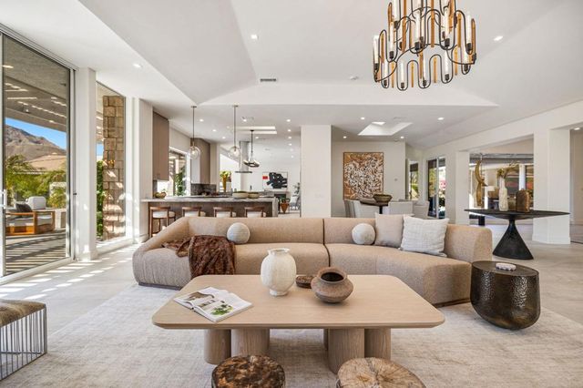 9 Regency Drive, Rancho Mirage, CA 92270