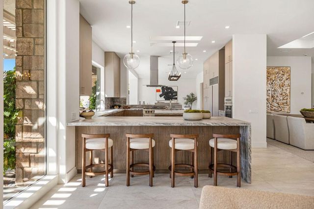 9 Regency Drive, Rancho Mirage, CA 92270