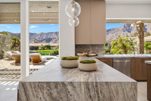 9 Regency Drive, Rancho Mirage, CA 92270