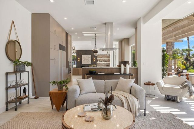 9 Regency Drive, Rancho Mirage, CA 92270