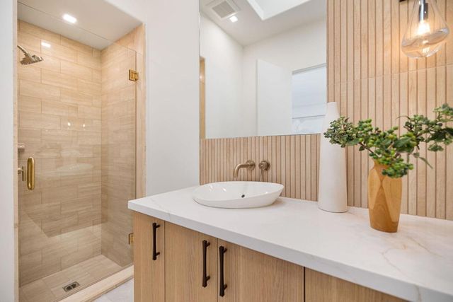 9 Regency Drive, Rancho Mirage, CA 92270