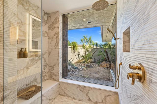 9 Regency Drive, Rancho Mirage, CA 92270