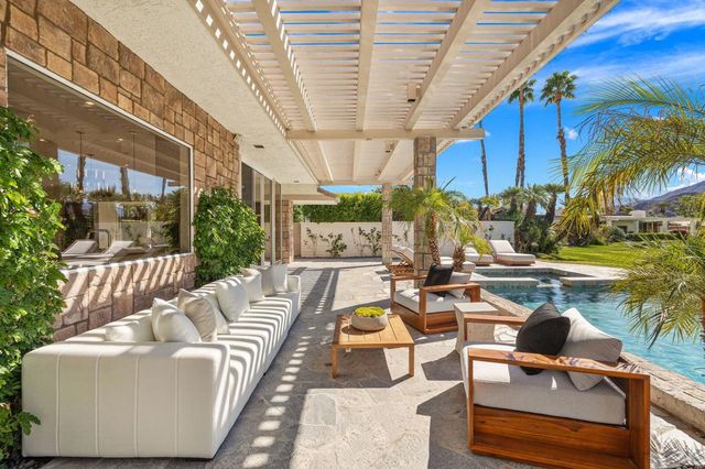 9 Regency Drive, Rancho Mirage, CA 92270