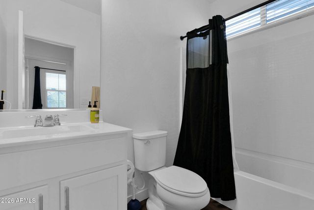 5814 S DAISY PATCH Place, Phoenix, AZ 85040