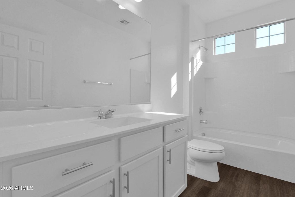 Image 29 of property listing at 5814 S DAISY PATCH Place, Phoenix, AZ 85040