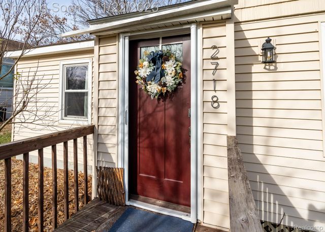 2718 Corey Street, Waterford Charter Township, MI 48328