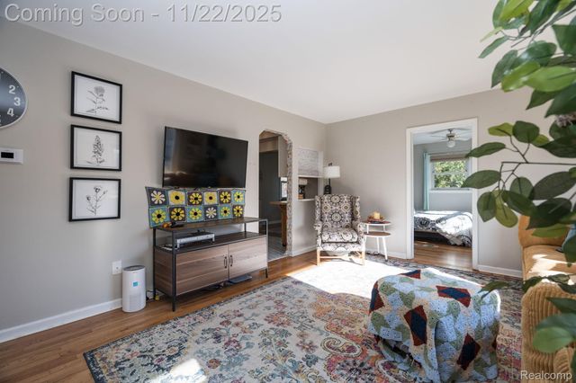 2718 Corey Street, Waterford Charter Township, MI 48328