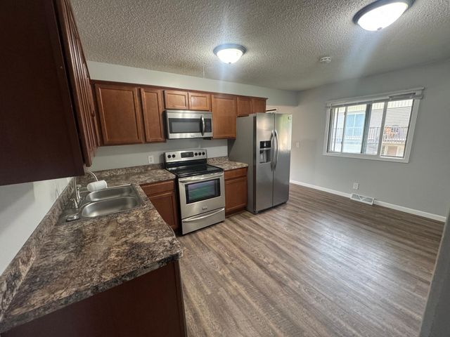 305 Jackson Avenue N, Hopkins, MN 55343