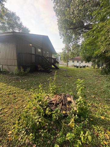 305 Jackson Avenue N, Hopkins, MN 55343