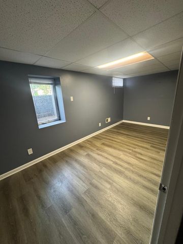305 Jackson Avenue N, Hopkins, MN 55343