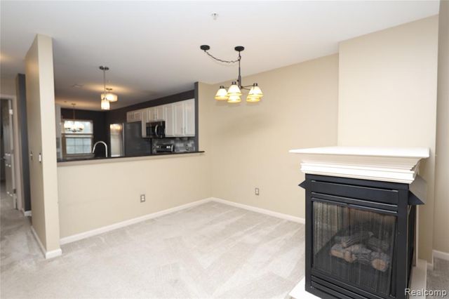 129 E Bay Drive, Walled Lake, MI 48390