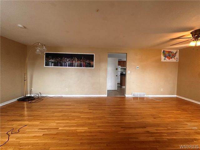 126 Grandview Avenue, Tonawanda, NY 14223