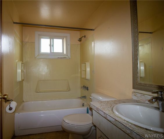 126 Grandview Avenue, Tonawanda, NY 14223