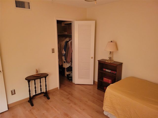 2050 NE 39th St W103, Lighthouse Point, FL 33064