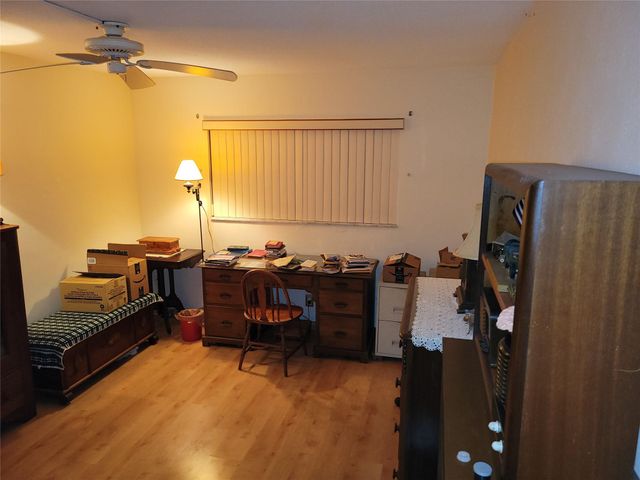 2050 NE 39th St W103, Lighthouse Point, FL 33064