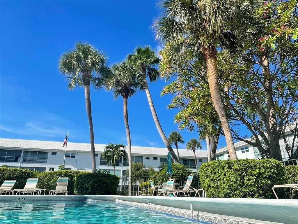2050 NE 39th St W103, Lighthouse Point, FL 33064