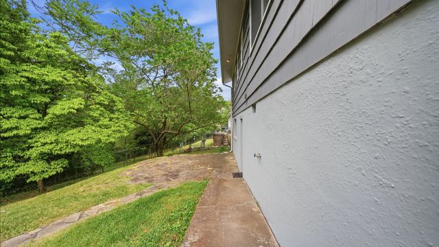 3925 Forest Highland Drive, Chattanooga, TN 37415